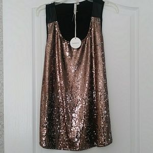 Beautiful gold and black sequin top